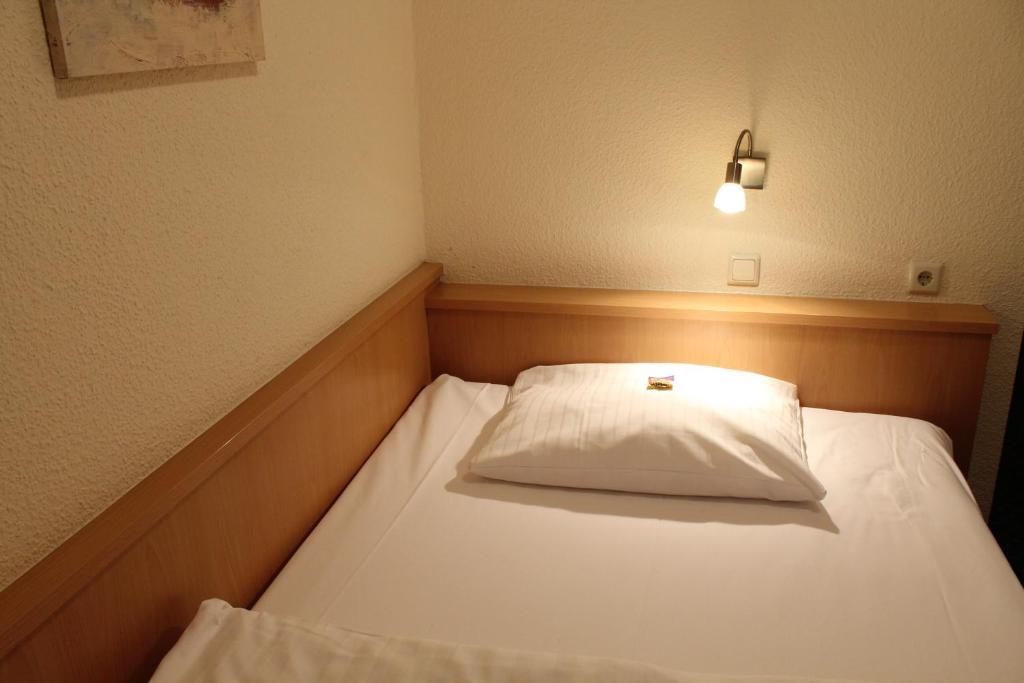 City Hotel Neuwied Room photo